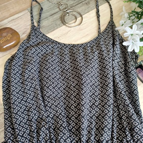 BLACK STRAP DRESS / BRAND OLD NAVY (SIZE XS) - Picture 6 of 15